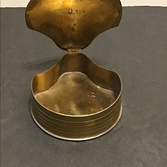 Art Deco Sea Shell women’s Brass Jewelry case - Picture 3 of 5